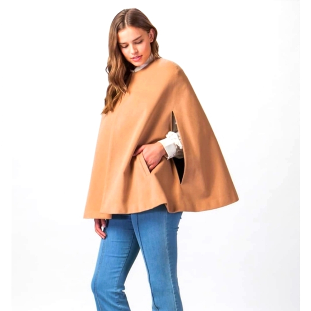 🤎Classic Camel Colored Cape with Pockets😍 Limited quantities available🤎 - Picture 6 of 16